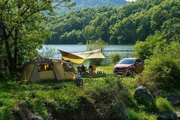 Guide pratique : Comprendre le règlement de camping pour des vacances sans souci