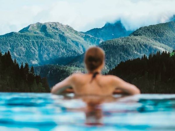 Détente et nature : découvrez les meilleurs campings proches des thermes des Hautes-Pyrénées